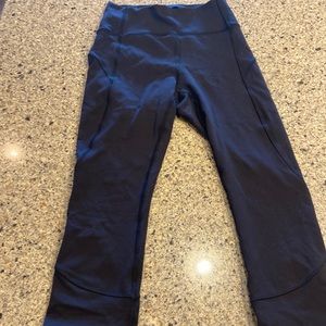 Lululemon leggings, black cropped, size 4